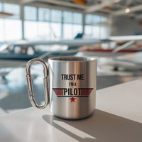 Edelstahltasse mit Karabinergriff - Trust me I'm a Pilot